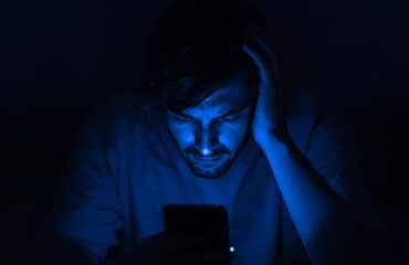 ServiciosRawr - la_tecnologia_se_apodera_de_nuestra_ansiedad